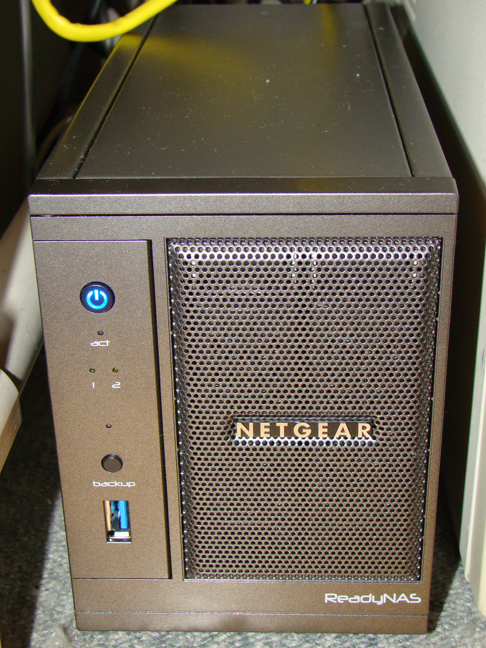 Amazon.com: NETGEAR ReadyNAS Ultra 2 Plus (Diskless) Network